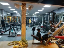ROYAL FITNESS CLUB