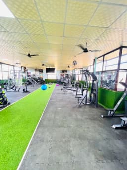 HRF Health Centre Gym in noida sec 62