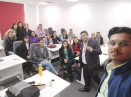 Corporate Trainer Manuj | Sales Trainer | soft skills Trainer | Motivational Speaker