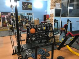 THE TOP GYM